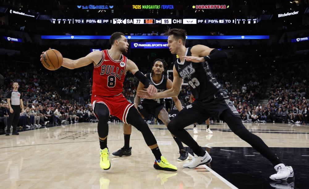 他通过组合 他通过组合