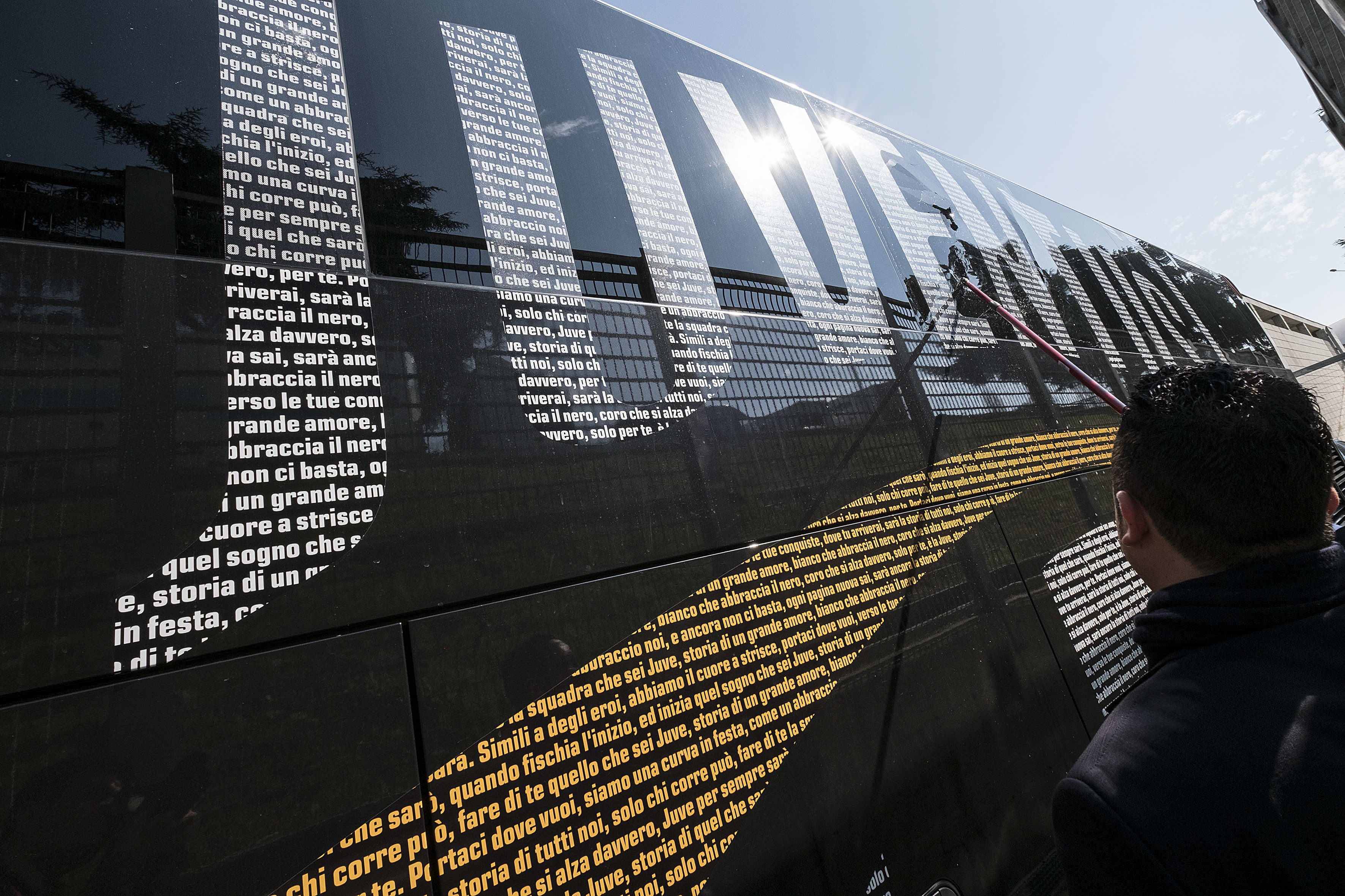 他有能力依 他有能力依