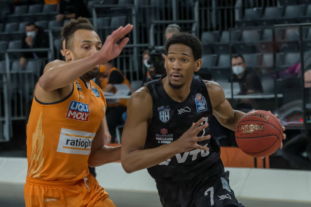 奉俊昊对三 奉俊昊对三