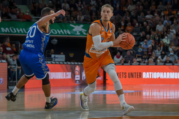 这些动态与 这些动态与